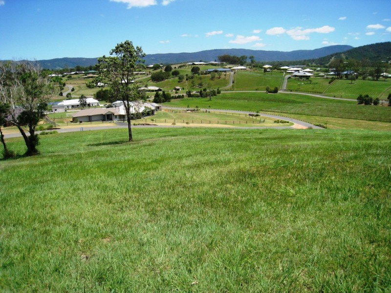 3 Vaucluse Court, Samford Valley QLD 4520