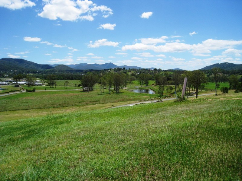 3 Vaucluse Court, Samford Valley QLD 4520