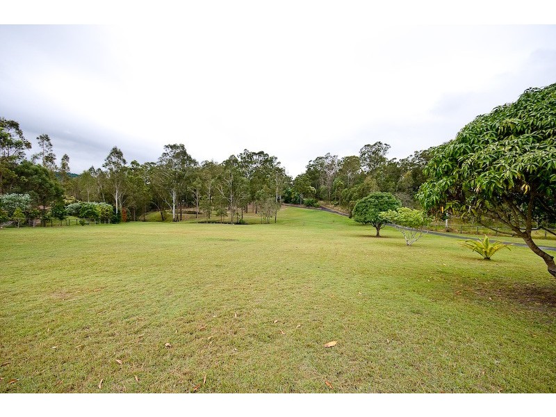 10 Brunswick Place, Wights Mountain QLD 4520