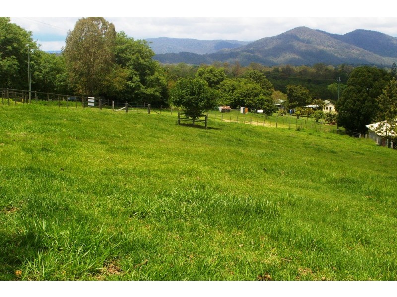 5 Tom Schmidt Ct, Mount Samson QLD 4520