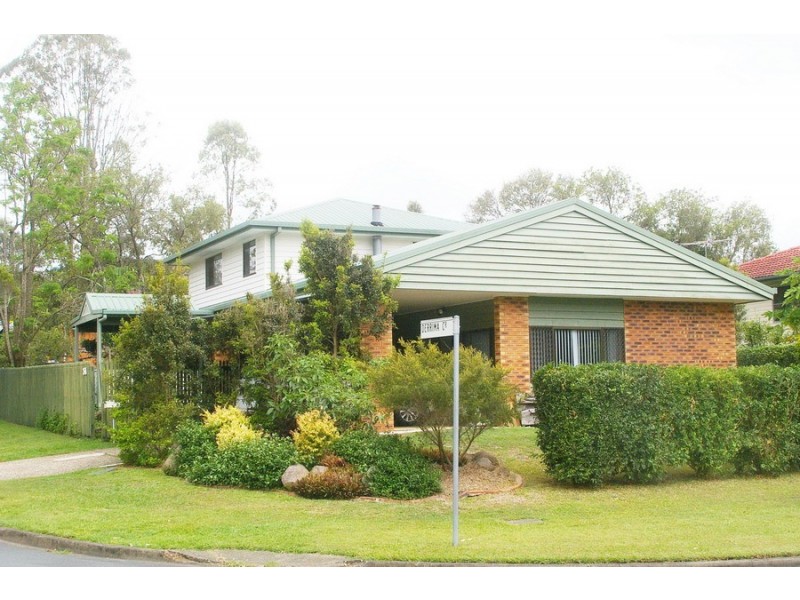 11 Dinterra, Ferny Hills QLD 4055