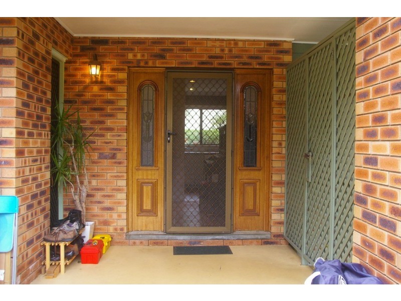 11 Dinterra, Ferny Hills QLD 4055