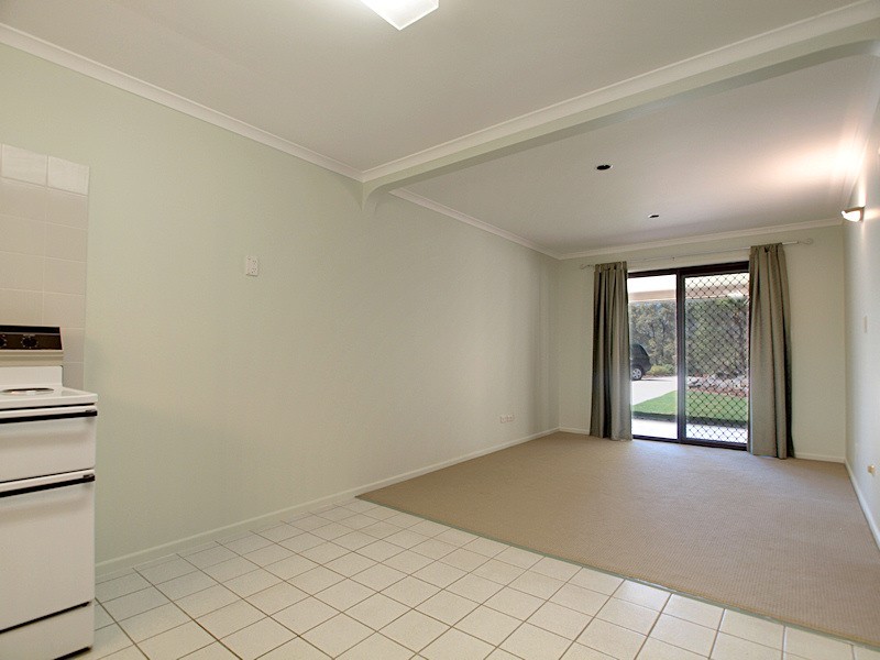 8 Nullamanna Road, Camp Mountain QLD 4520