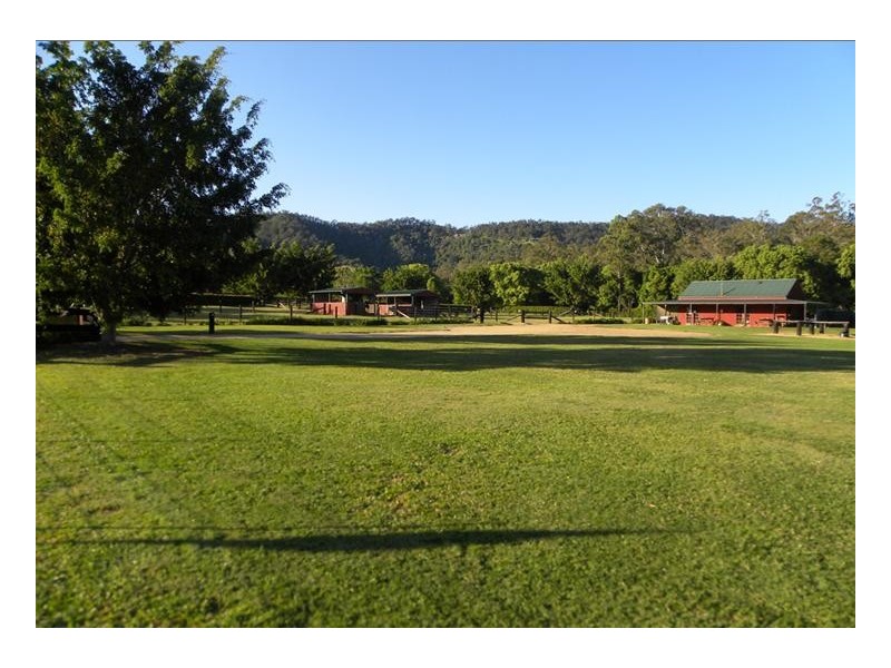 280 Upper Camp Mountain Road, Camp Mountain QLD 4520
