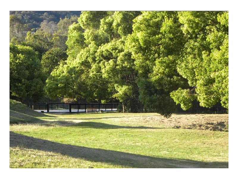 280 Upper Camp Mountain Road, Camp Mountain QLD 4520