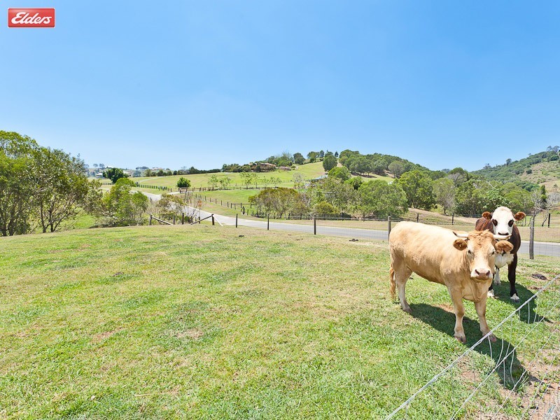 7 Rangeview Drive, Mount Samson QLD 4520