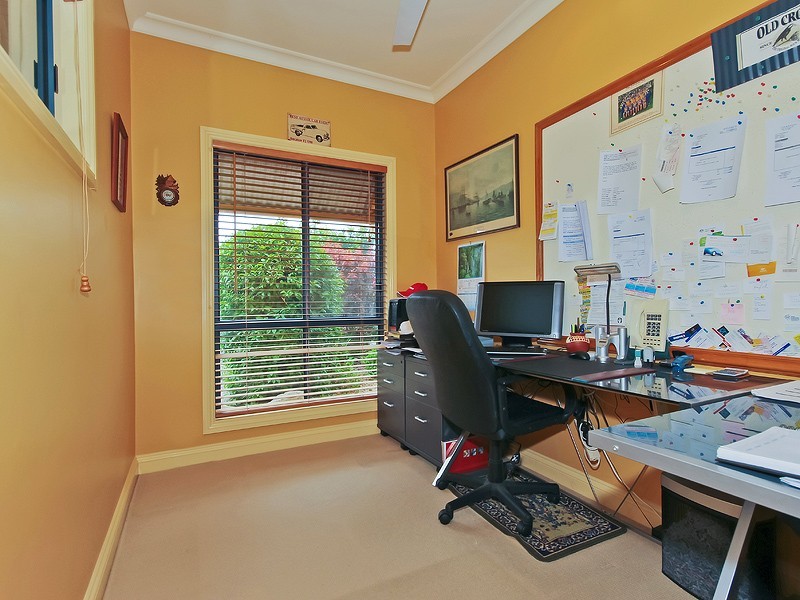 10 Annie Hedge Ct, Closeburn QLD 4520