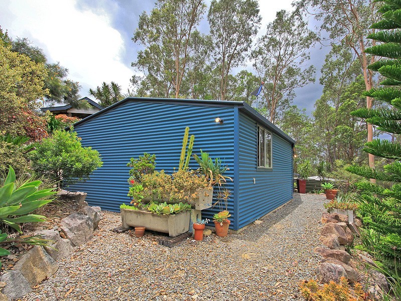 10 Annie Hedge Ct, Closeburn QLD 4520