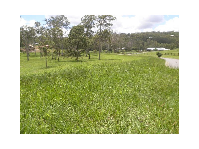 5 Currell Circuit, Samford Valley QLD 4520