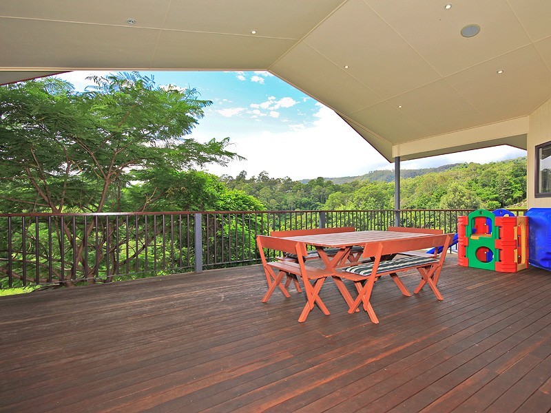 5 Geovan Ct, Wights Mountain QLD 4520