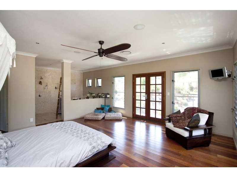 7 Oak River Road, Draper QLD 4520