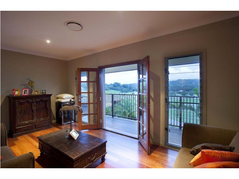 7 Oak River Road, Draper QLD 4520