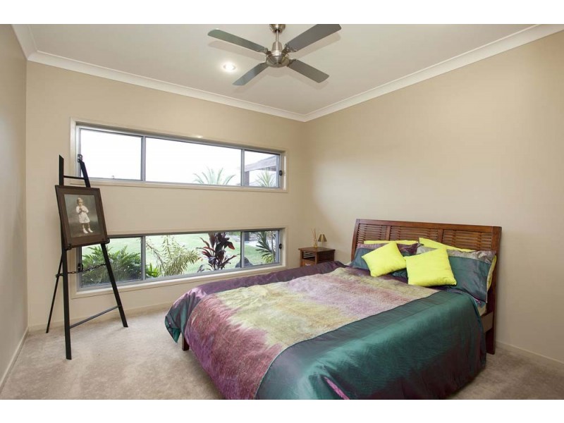7 Oak River Road, Draper QLD 4520
