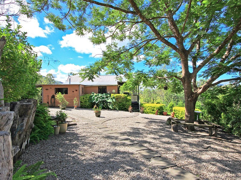 52 Reiners Rd, Highvale QLD 4520