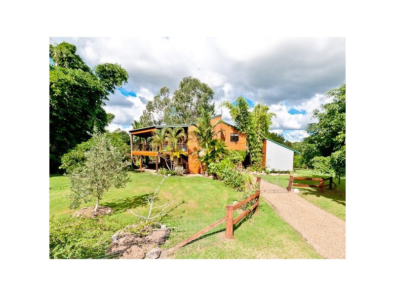 3 Westwood Dr, Samford Valley QLD 4520