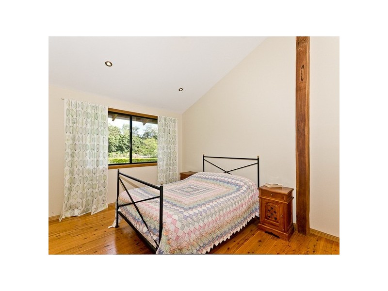 3 Westwood Dr, Samford Valley QLD 4520