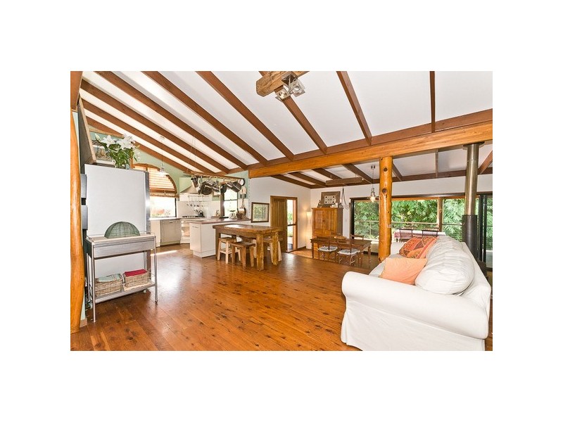 3 Westwood Dr, Samford Valley QLD 4520