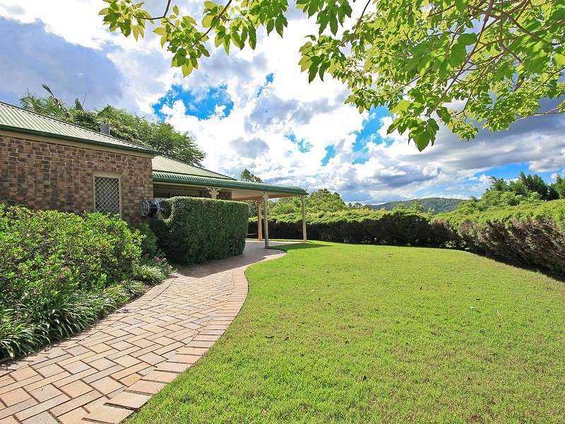 29 Woodview Street, Samford Valley QLD 4520