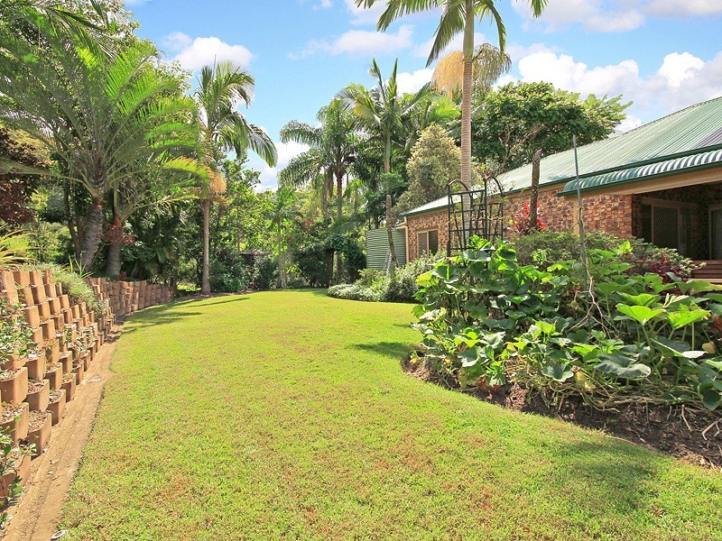 29 Woodview Street, Samford Valley QLD 4520