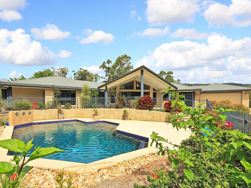 5 Cavalier Court, Highvale QLD 4520