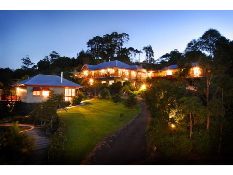 37 Fahey Road, Mount Glorious QLD 4520