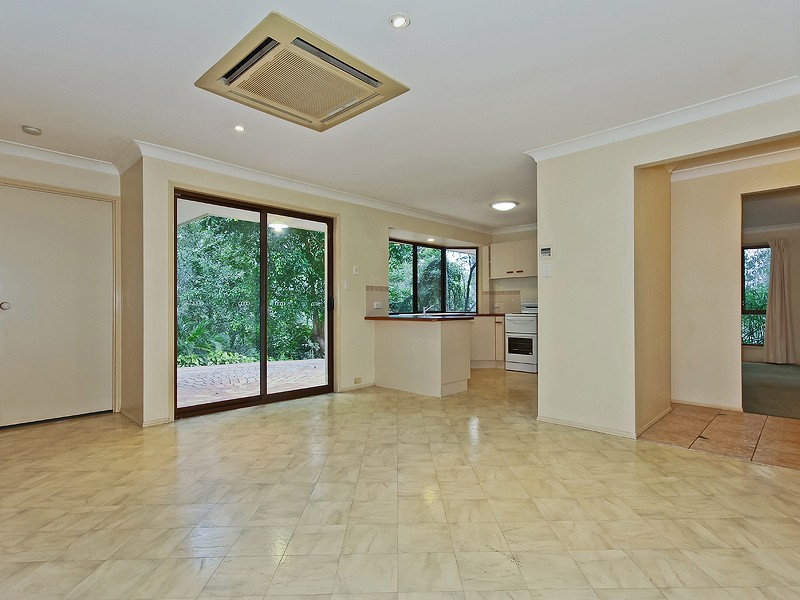 34 Samford Road, Camp Mountain QLD 4520