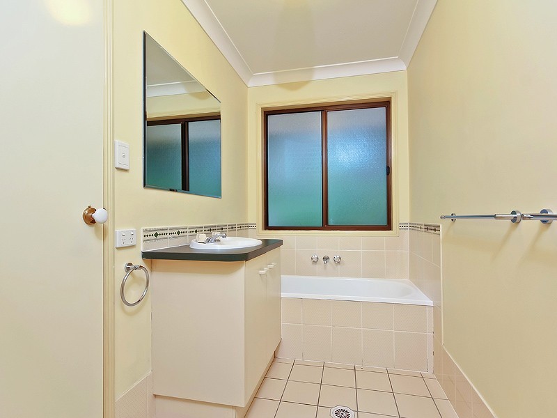 34 Samford Road, Camp Mountain QLD 4520