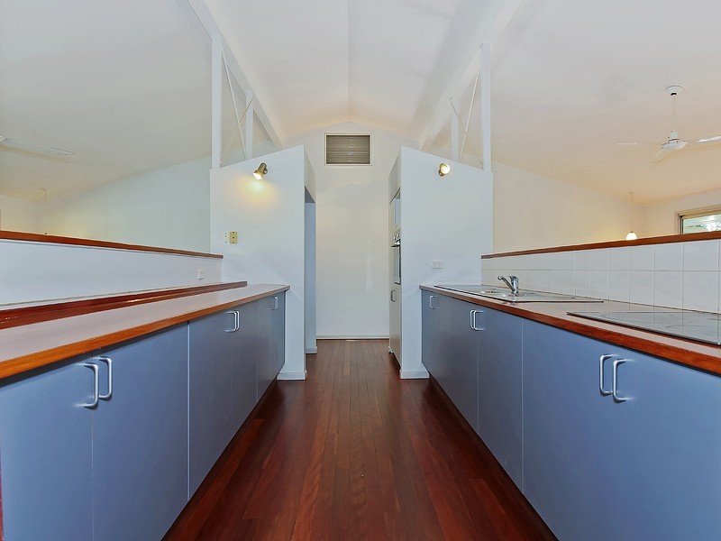 9 Roxburgh Road, Wights Mountain QLD 4520