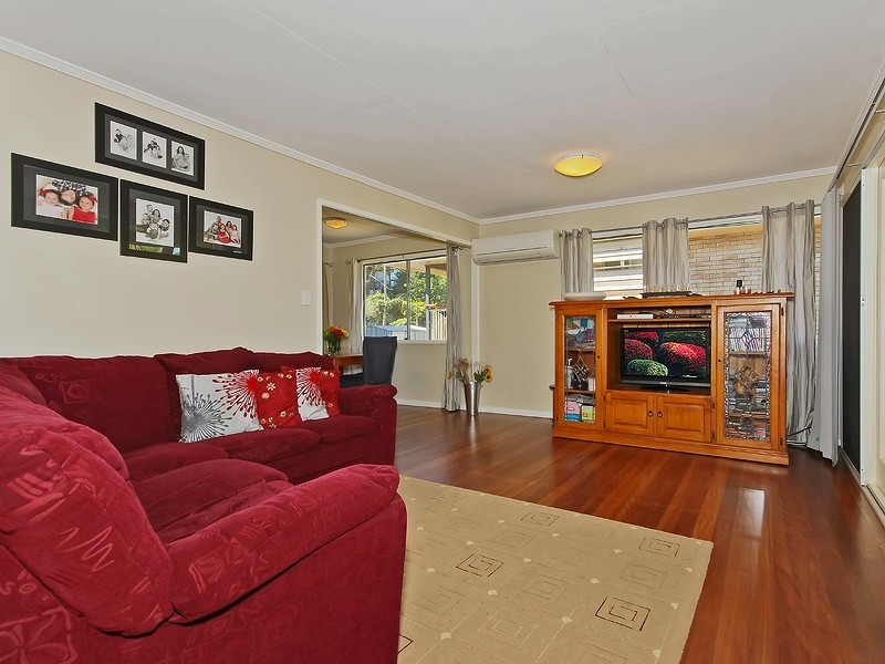 22 Corang Cr, Ferny Hills QLD 4055