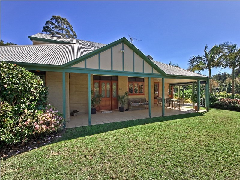 11 Benjamin Close, Samford Valley QLD 4520