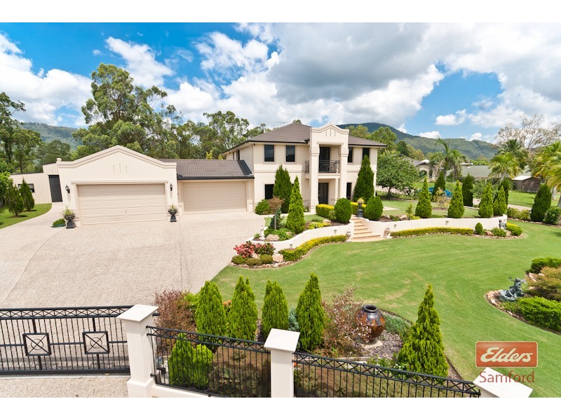 8 Cavalier Court, Highvale QLD 4520