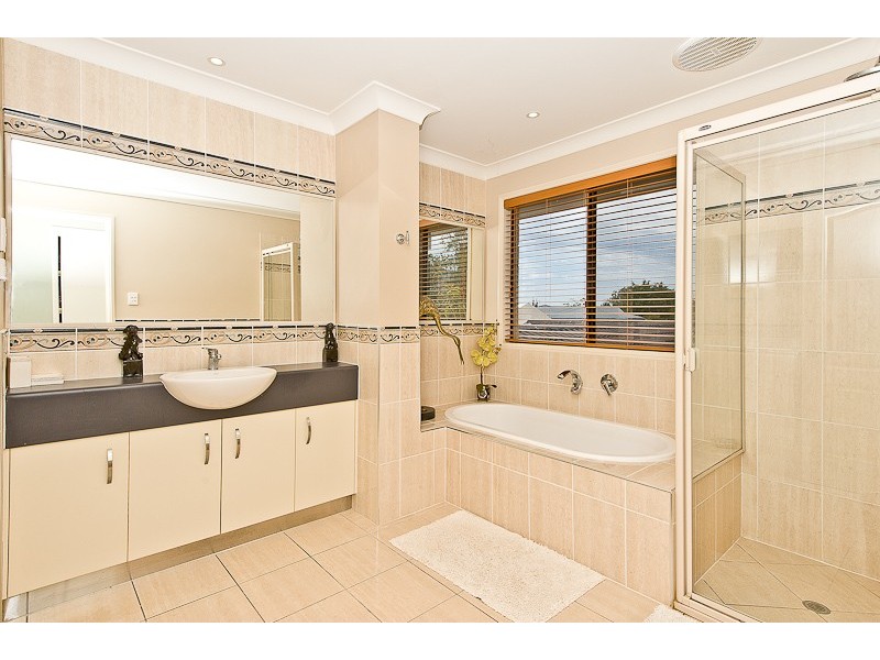 8 Cavalier Court, Highvale QLD 4520