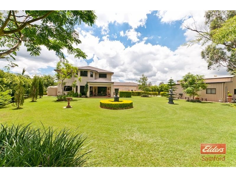 8 Cavalier Court, Highvale QLD 4520