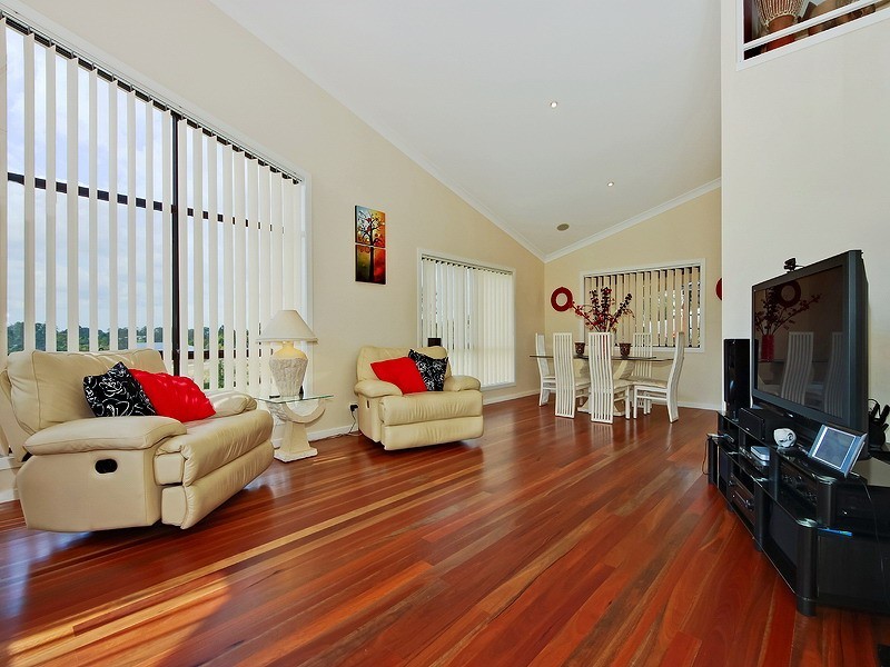 2 Dressage Close, Highvale QLD 4520