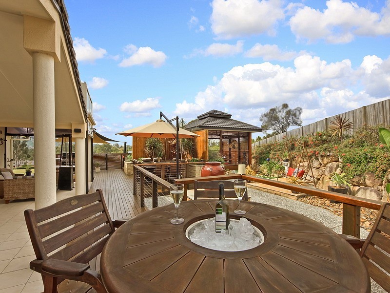 2 Dressage Close, Highvale QLD 4520