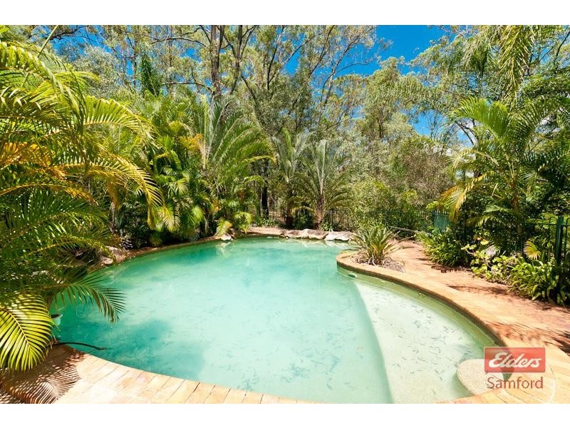 2 Brunswick Place, Wights Mountain QLD 4520