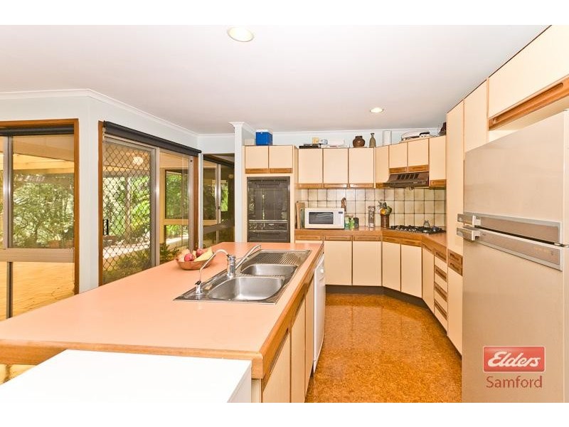 2 Brunswick Place, Wights Mountain QLD 4520