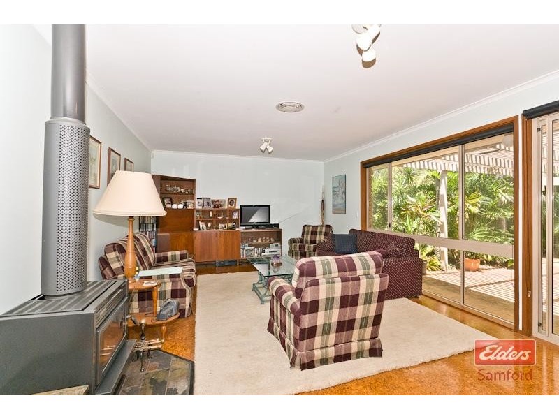 2 Brunswick Place, Wights Mountain QLD 4520