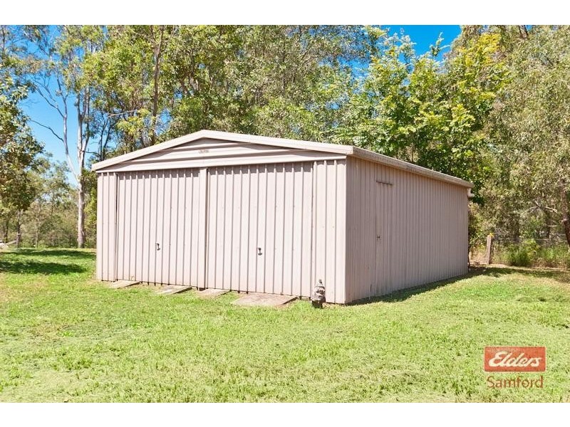 2 Brunswick Place, Wights Mountain QLD 4520