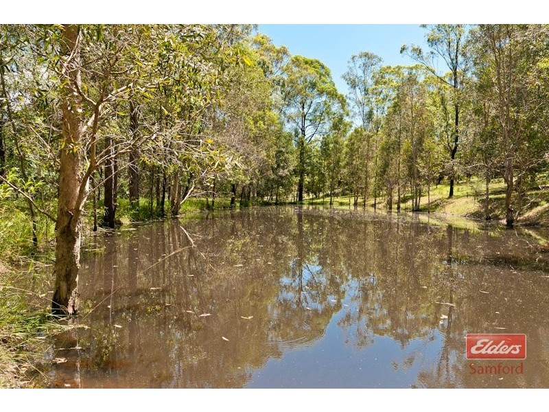 2 Brunswick Place, Wights Mountain QLD 4520