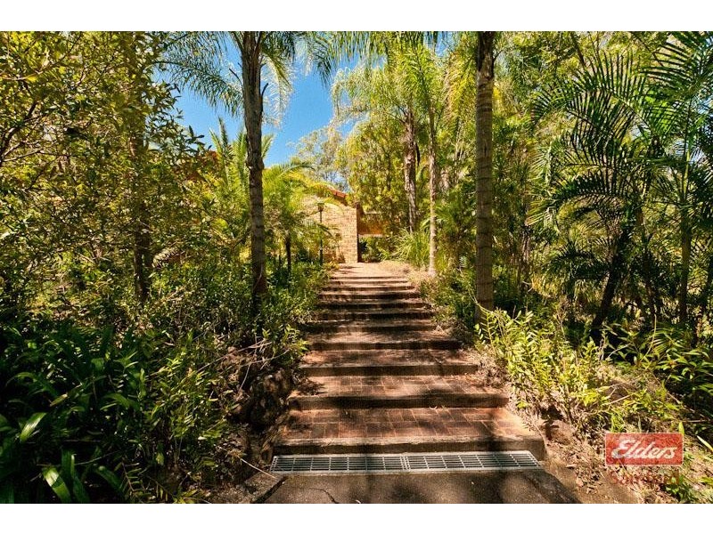 2 Brunswick Place, Wights Mountain QLD 4520