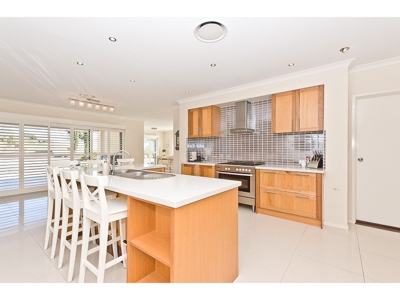 33 Warwick Lane, Samford Valley QLD 4520