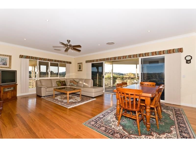 31 Warwick Lane, Samford Valley QLD 4520