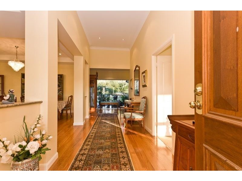 31 Warwick Lane, Samford Valley QLD 4520