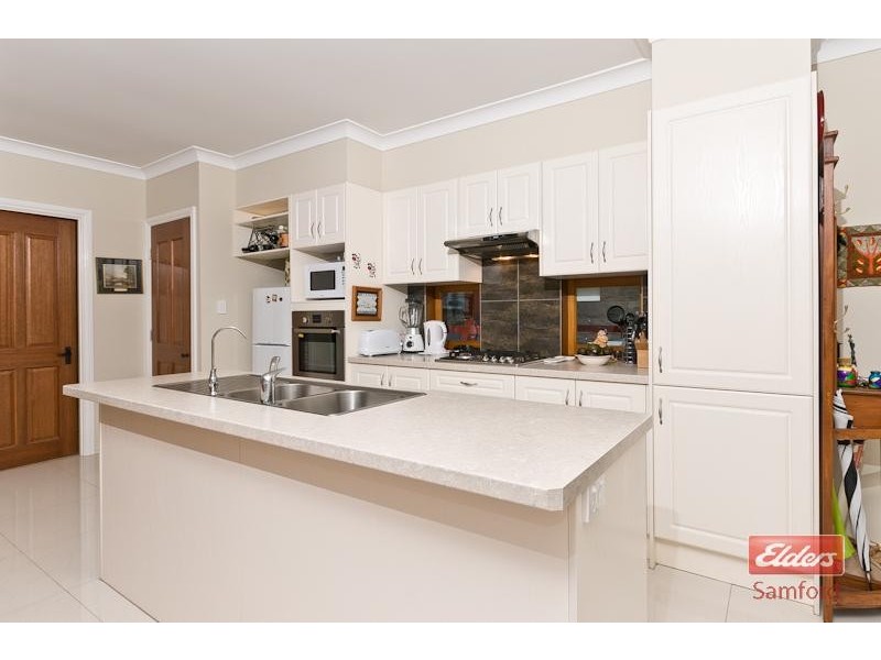 691 Clear Mountain Road, Clear Mountain QLD 4500