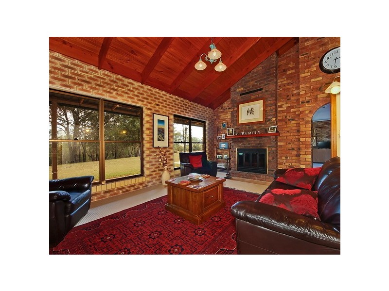 7 Mangifera Close, Wights Mountain QLD 4520