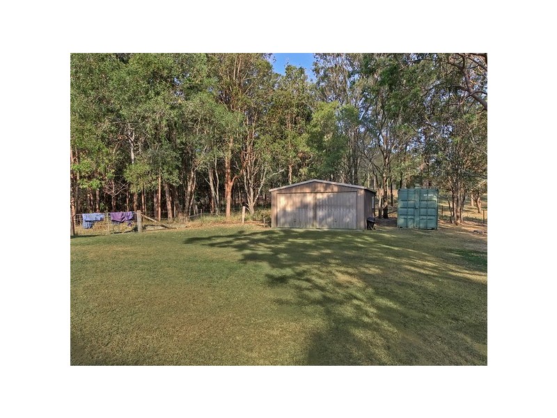 7 Mangifera Close, Wights Mountain QLD 4520