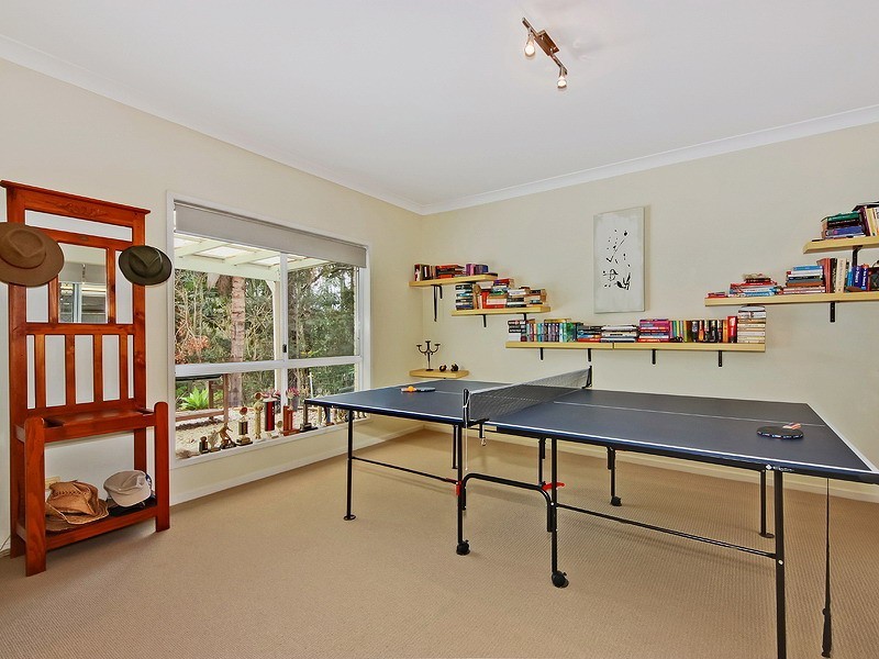 6 Brushwood Dr, Samford Valley QLD 4520