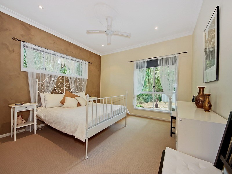 6 Brushwood Dr, Samford Valley QLD 4520