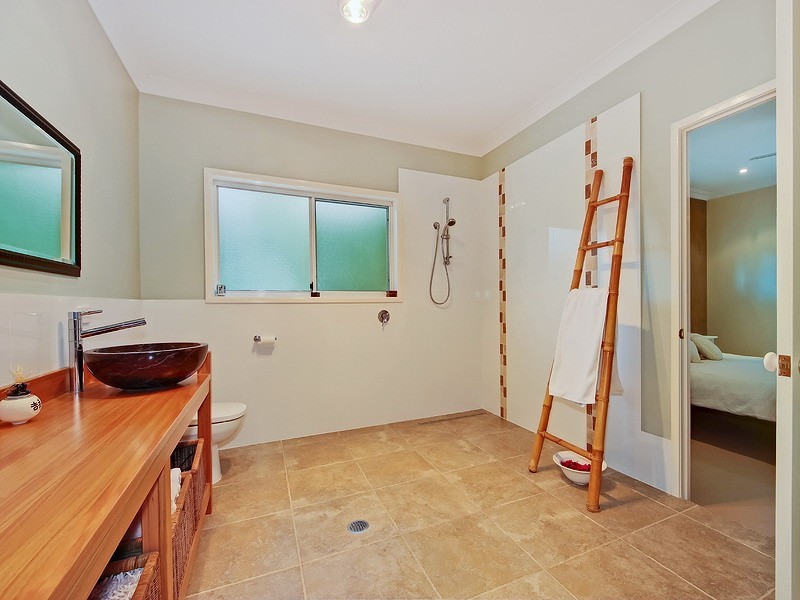 6 Brushwood Dr, Samford Valley QLD 4520